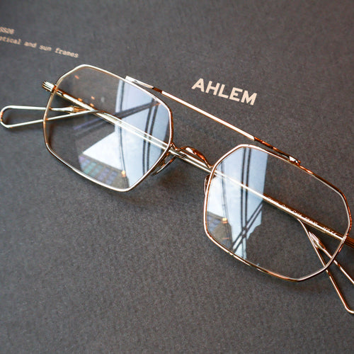 AHLEM "Clovis" 立体感で魅せるツーブリッジ