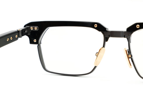 STATESMAN SEVEN col.04