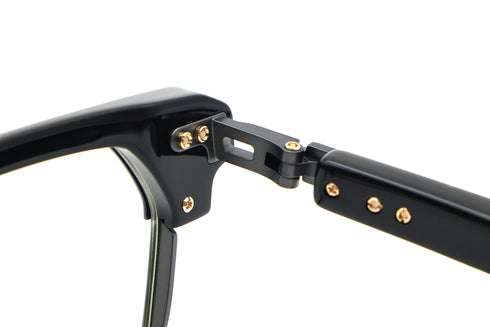 STATESMAN SEVEN col.04