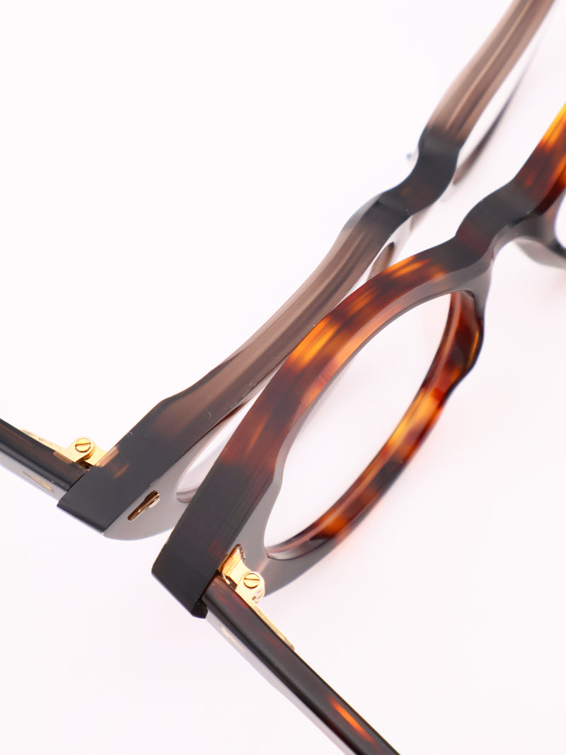 AHLEM（アーレム） Gambetta 眼鏡
Sunglasses
2026SS
Acetate Frame（セルフレーム）
Cat EYE Shape（キャットアイシェイプ）