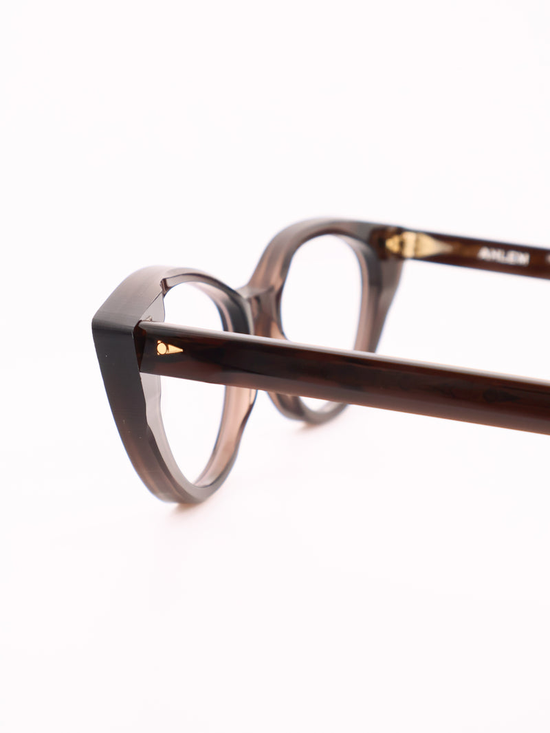 AHLEM（アーレム） Gambetta col.Mokalight 眼鏡
Sunglasses
2026SS
Acetate Frame（セルフレーム）
Cat EYE Shape（キャットアイシェイプ）