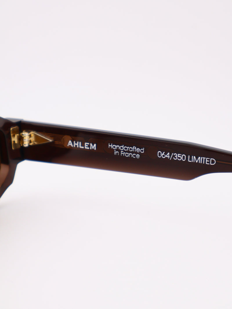 AHLEM（アーレム） Jules(Limited) 眼鏡
Sunglasses
2026SS
Acetate Frame（セルフレーム）
Square Shape（スクエアシェイプ）