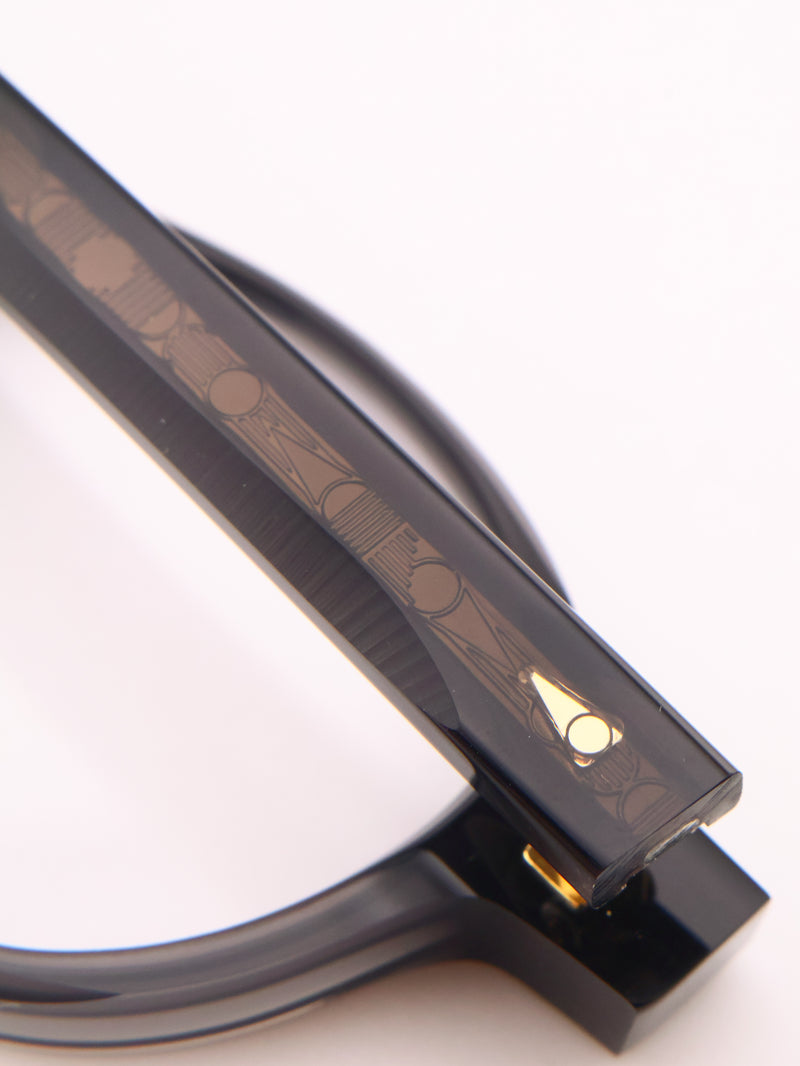 AHLEM（アーレム） Vertbois 眼鏡
Sunglasses
2026SS
Acetate Frame（セルフレーム）
Round Shape（キャットアイシェイプ）