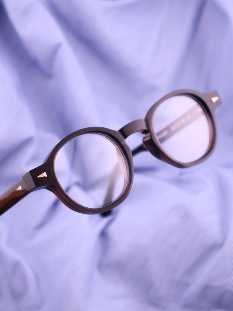 AHLEM（アーレム） Vertbois 眼鏡
Sunglasses
2026SS
Acetate Frame（セルフレーム）
Round Shape（キャットアイシェイプ）